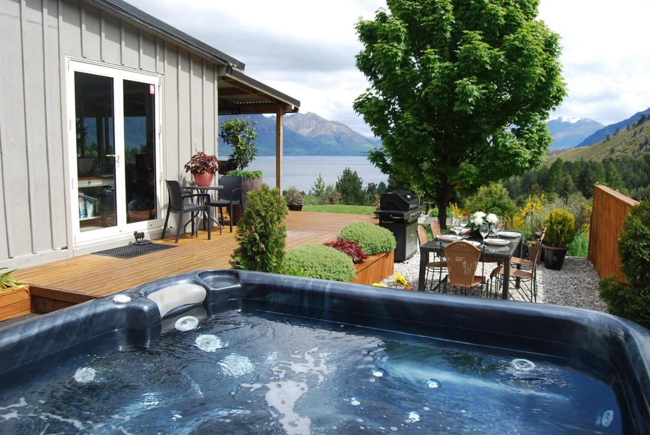 Private Cottage With Spa And Amazing Lake Views Closeburn Экстерьер фото